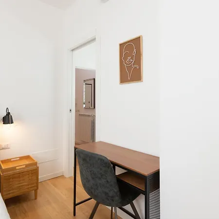 Artstay Exclusive Navigli, Metro & Parking Apartman Milánó