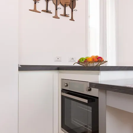 Artstay Exclusive Navigli, Metro & Parking Apartman