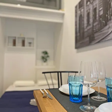 In Corte Corso Genova Navigli Darsena * Milán