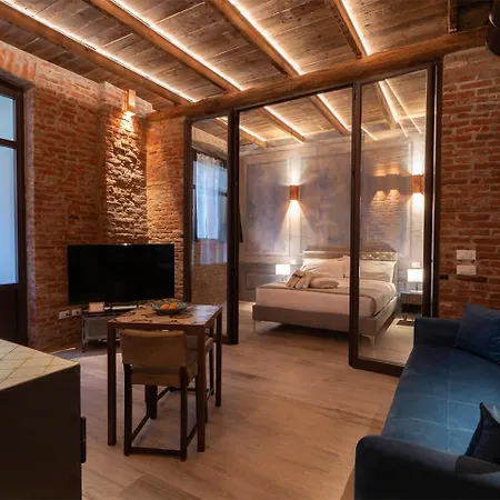 Emme Loft I Blue Moon - Elegant Luxury Loft *