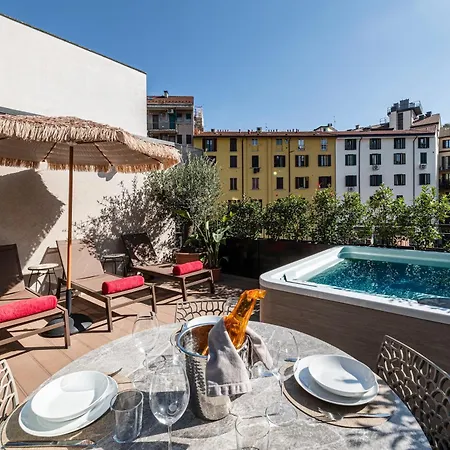 Appartement Modigliani Terrace Jacuzzi Golden House *