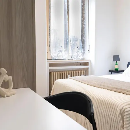 I Host - Sacconi 6 *