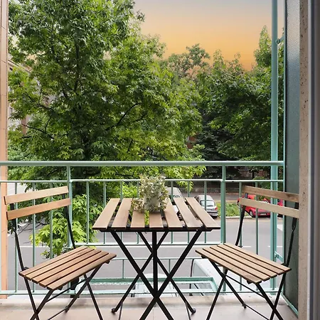 Primopiano - Albani Apartman