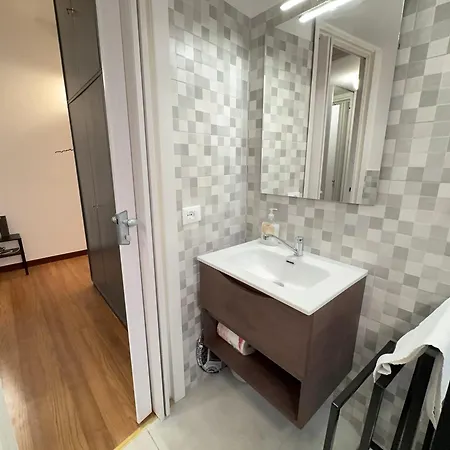 10' Linate Airport, Perfect For Visiting