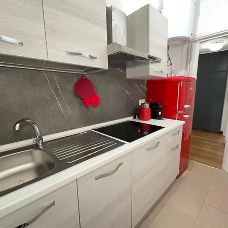 10' Linate Airport, Perfect For Visiting *