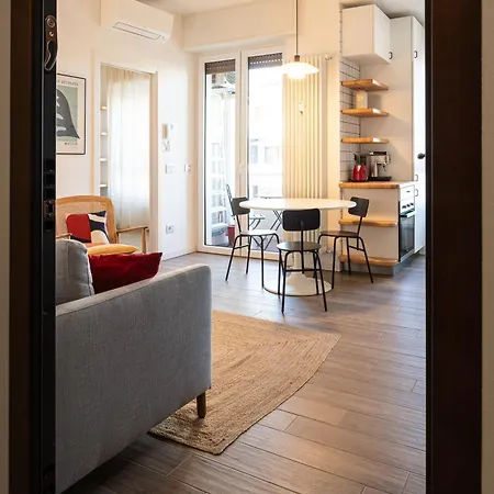 شقة Moderno Bilocale Sui Navigli - Mirable Pm ميلان