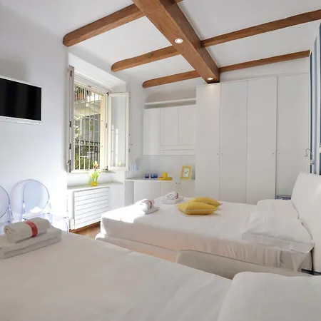 Montenapoleone Central - Best Location Possible Milan