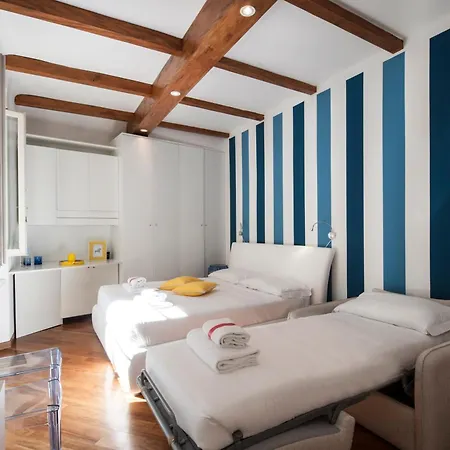 Montenapoleone Central - Best Location Possible Apartment