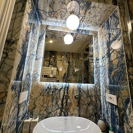 アパート Private With Wi-fi Near Duomo Atena *