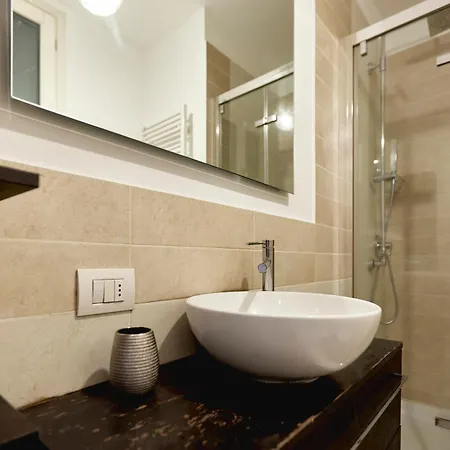 Cadorna Cityview Flat - Strategic Position In The Middle Of The Square Апартаменты Милан