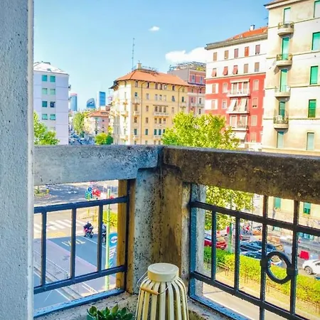 Spacious 50 Meters From The Metro * Milánó