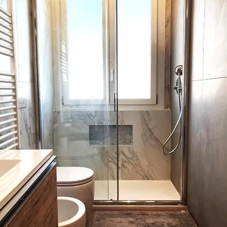 Apartment Lussuoso Bilocale Metro Blu Piazza Frattini