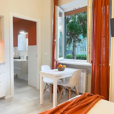 Woods - Self Check-in, Design District Mediolan