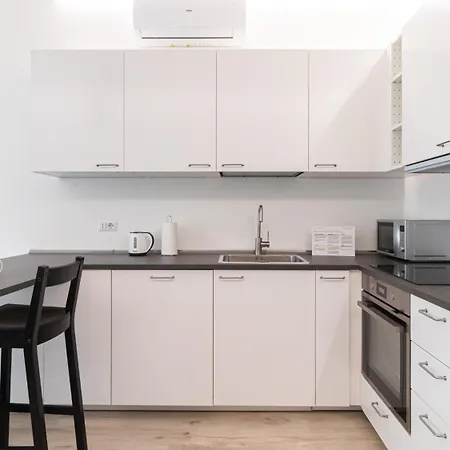 Italianway - Serra 16 Mediolan