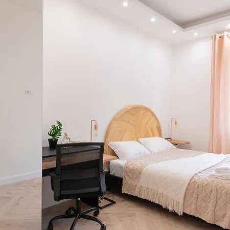 Luxury - Valassina 45 Milan