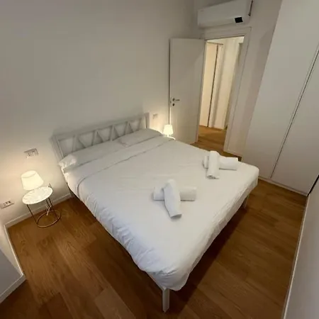 Elegante Ed Accogliente Apartman Milánó