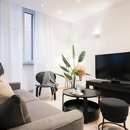 Apartment Easylife - Splendido Bilocale San Babila Duomo Milan