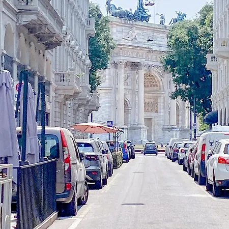 Cirillo 18 - Arco Della Pace Apartment *