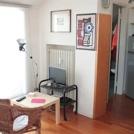 Daire Mansardina Boheme Tra Il Duomo E L'universita Milano