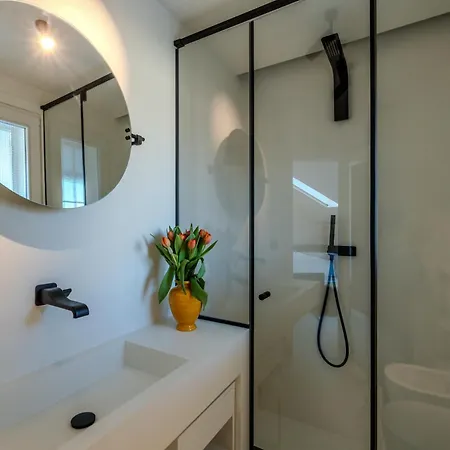 公寓 Navigli - Design With Private Terrace