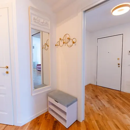 Casa Soperga, Corso Buenos Aires, Loreto, Apartmán