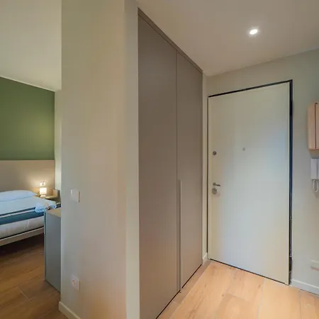 Xenia - Elegant In San Siro Area