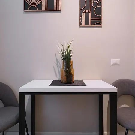Boutique Design - Subway 300 Meters 15 Mins From Brera Apartamento