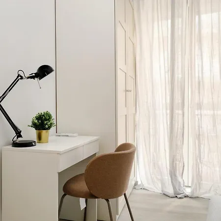 Joivy Charming 2br Flat Near Citylife