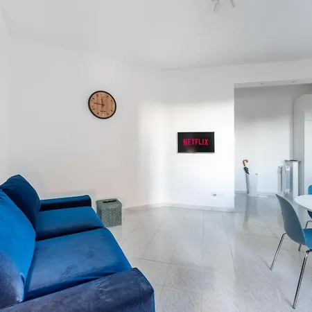 Modern With Balcony Near Centre Apartmán Milán