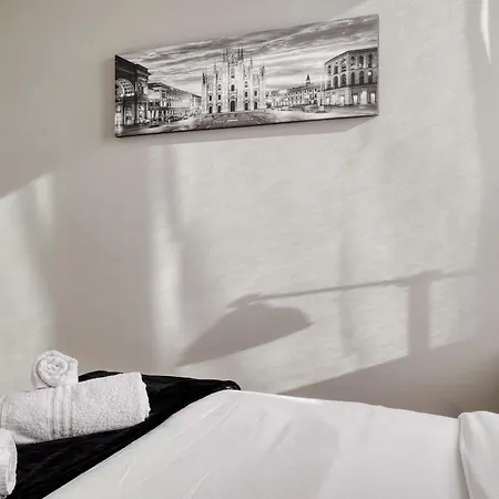View, Elegant In Milan's Rooftops * Mediolan