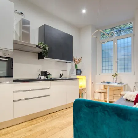 Guesthost - Casa Alexandra