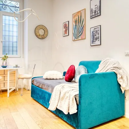 Guesthost - Casa Alexandra * 밀라노