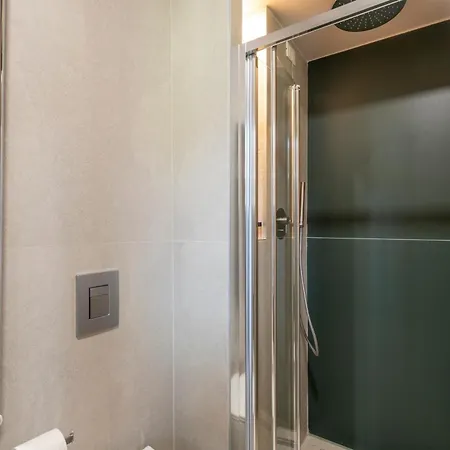 Apartman Laurana, 6 Ampio E Luminoso Per 6