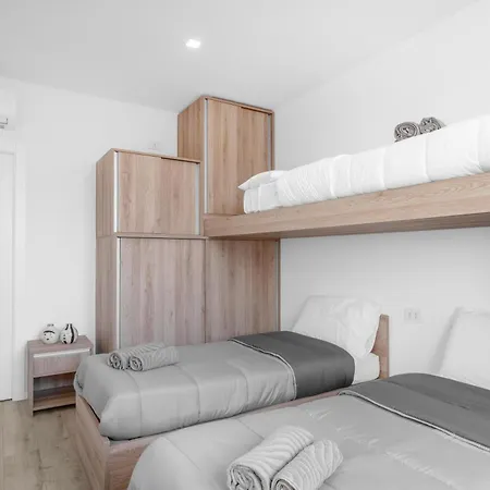 Ce155 -san Siro - New House - * Milánó