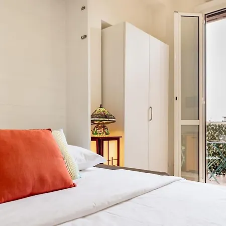Mini-penthouse With Terrace - Design&fashion District *