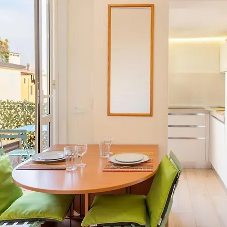 Mini-penthouse With Terrace - Design&fashion District Milão