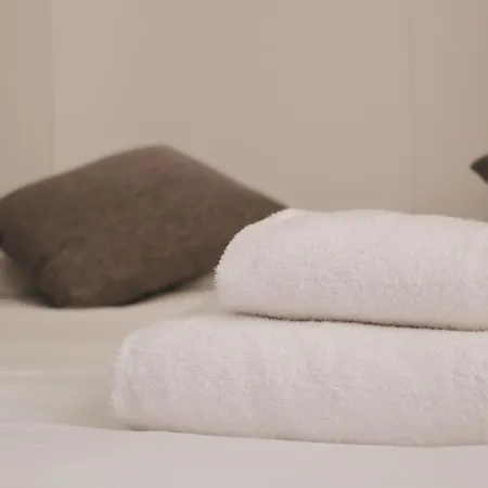 Just Urban Stays - Monolocale In Centro - Duomo A 4 Min Metro M1