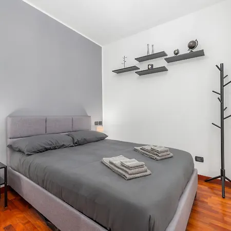 Free Private Parking - 5min To Metro - Balcony - Quiet Διαμέρισμα Μιλάνο