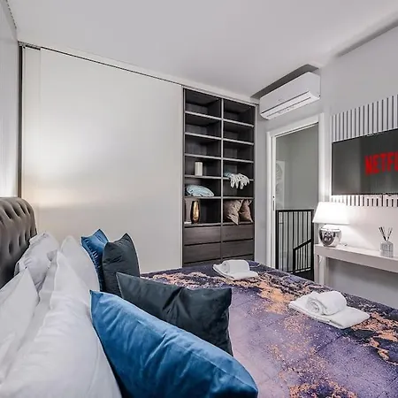 别墅 Duomo - Jacuzzi E Terrazzo - Cinema - Free Parking - Gym