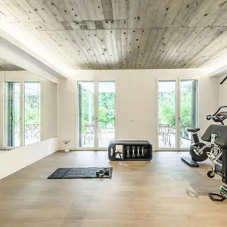 别墅 Duomo - Jacuzzi E Terrazzo - Cinema - Free Parking - Gym *