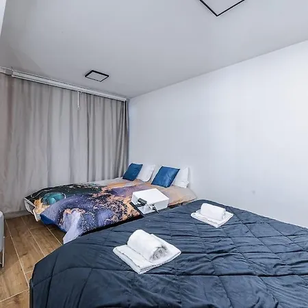别墅 Duomo - Jacuzzi E Terrazzo - Cinema - Free Parking - Gym