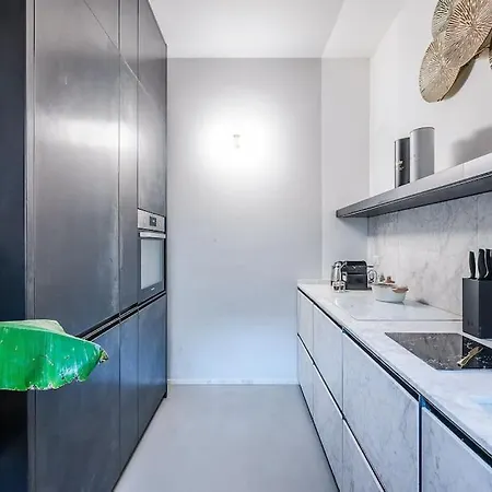 别墅 Duomo - Jacuzzi E Terrazzo - Cinema - Free Parking - Gym *