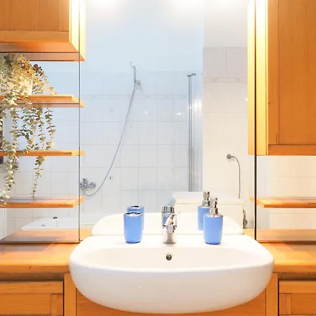 Primopiano - Comasina Apartman Milánó