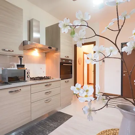 Primopiano - Comasina Apartman