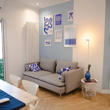 Bright 2-room For Friends And Relatives 公寓