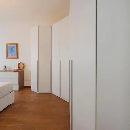 I Host - Sebino 4 Apartman Milánó