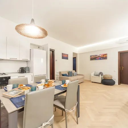 Charming 2-bedroom In Milanese Building Milano