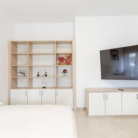 Apartment Moncler House Navigli Milan