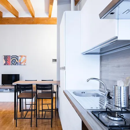 I Host - Modica 20 *