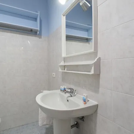 Contempora - Silent & Charming In Lovely Conca Del Naviglio *